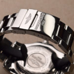 Breitling Avenger 2 GMT "Polar" 43mm Reference A3239011 — photo 3