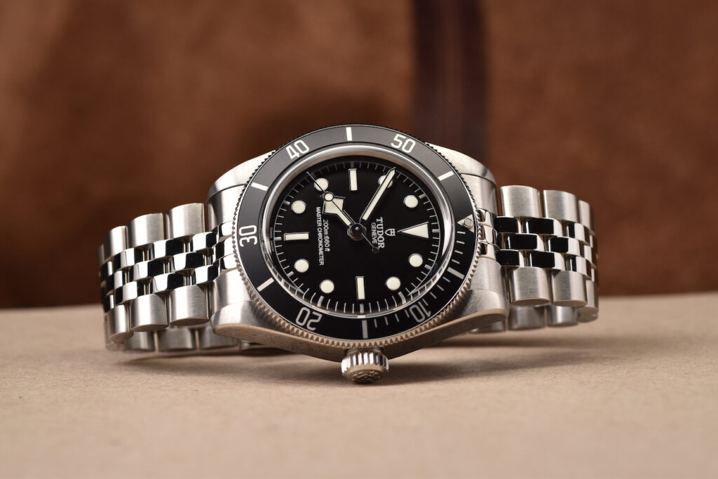 Omega Constellation 35mm Reference 123.10.35.20.01.001 — photo 1