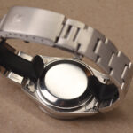 Rolex Oyster Perpetual Date 34mm Reference 15210 K Serial — photo 7