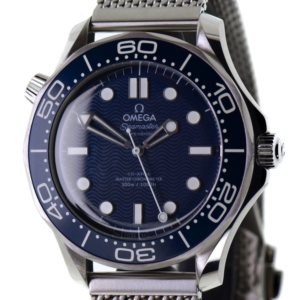 Omega Seamaster "James Bond 60th Anniversary" 42mm Ref 210.30.42.20.03.002 Circa 2023 — photo 1