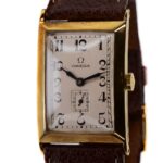 Omega Art Deco 18K Yellow Gold Tank 25 x 33mm — photo 1