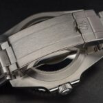 Rolex Submariner Date 'HULK' 40mm Reference 116610LV — photo 3