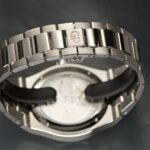 Girard Perregaux Laureato 42mm Ref 81010-11-431-11A — photo 7