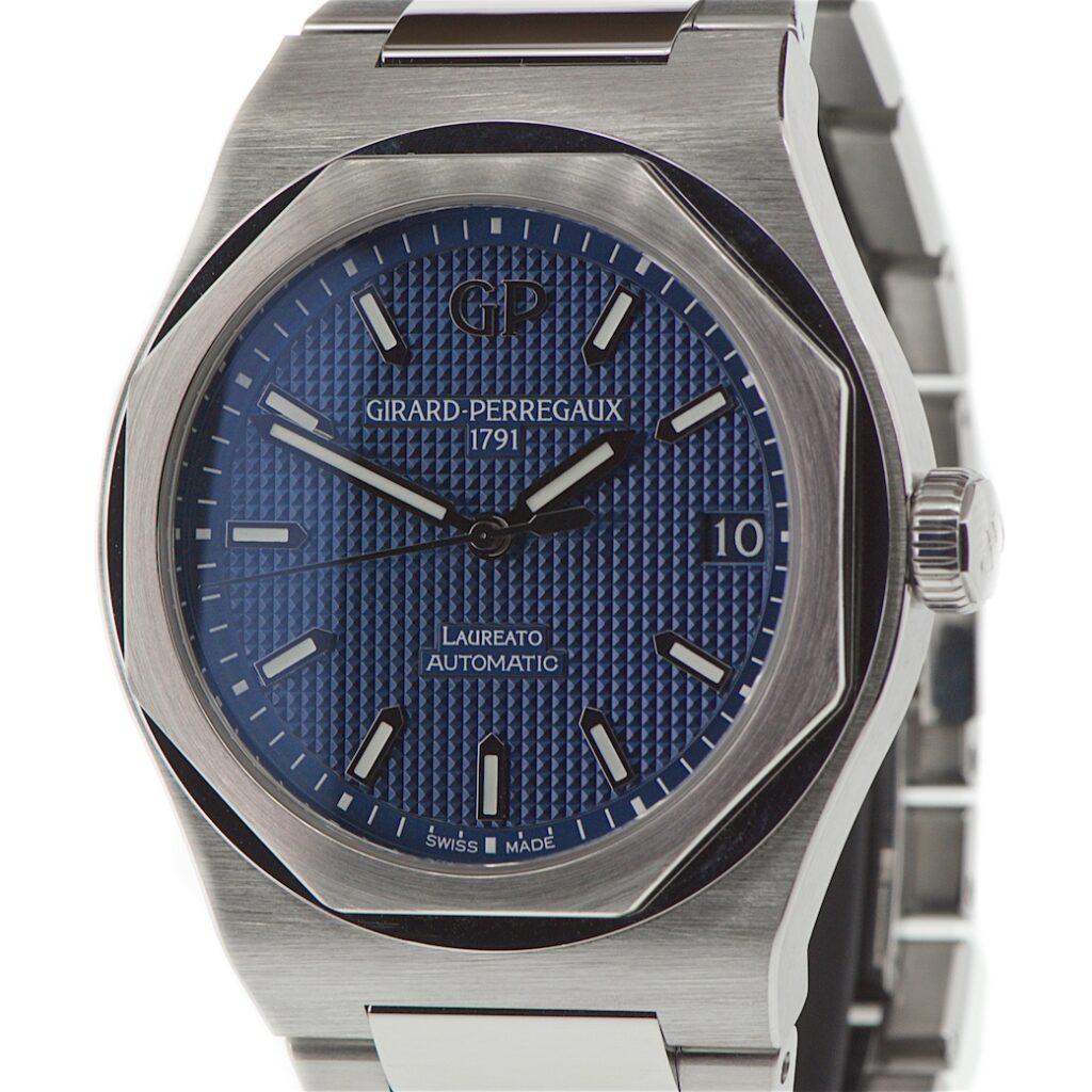 Girard Perregaux Laureato 42mm Ref 81010-11-431-11A — photo 1