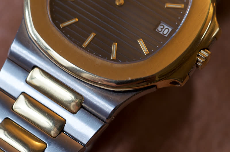 Nautilus 3700/8 damage macro, bezel edge