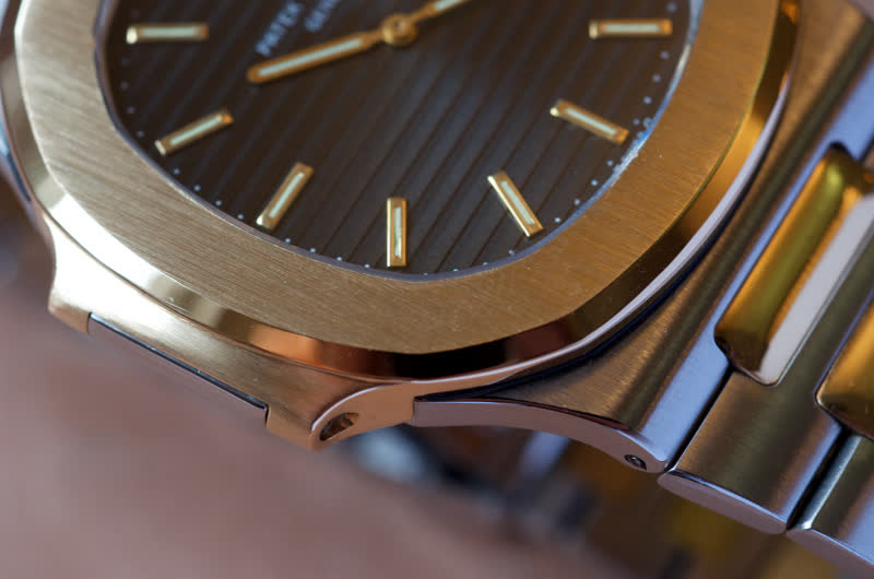 Nautilus 3700/8 re-profiled case macro, crisp bevels restored