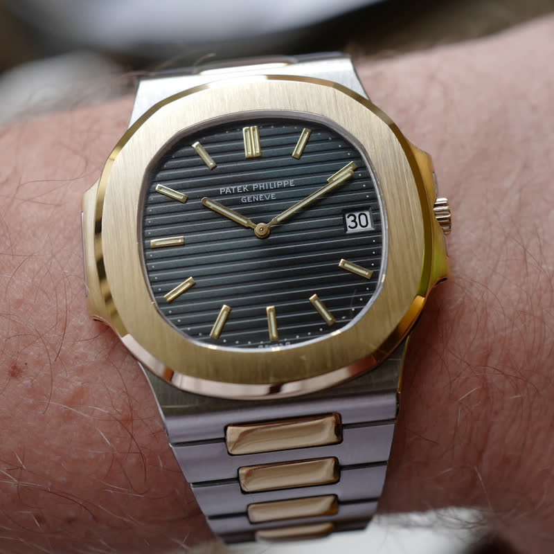Nautilus 3700/8 finished on the wrist
