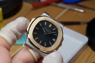 Nautilus 3700/8 re-cased, dial and bezel back together
